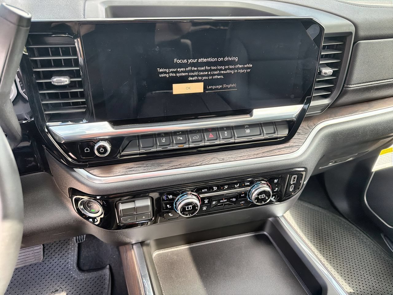 2026 GMC Sierra 2500HD SLT - Photo 13