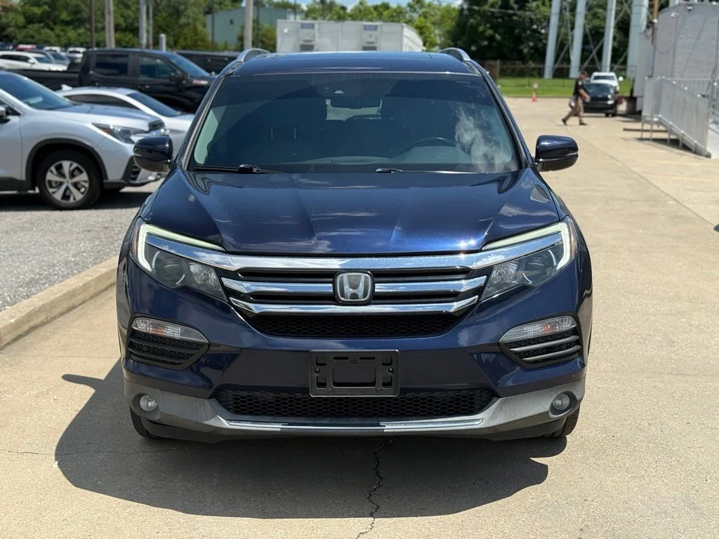 Used 2018 Blue Honda Elite image 3