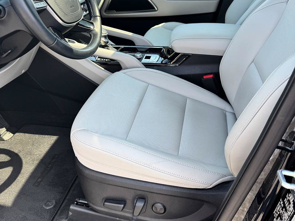Used 2024 Ebony Black Kia S image 10