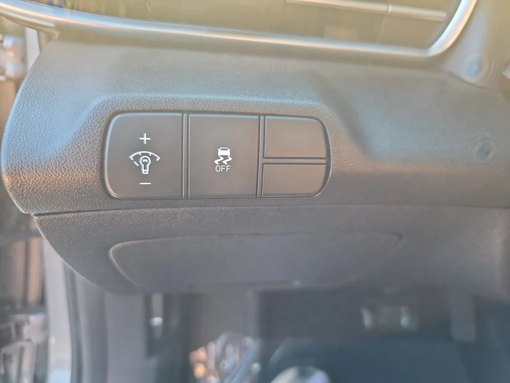Certified Used 2024 Metal Hyundai Limited image 23