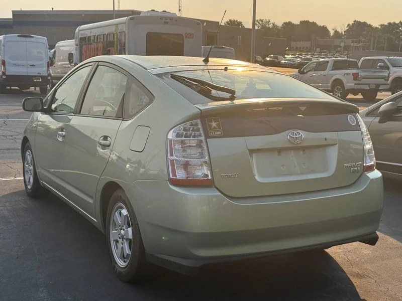 Used 2007 Silver Pine Mica Toyota 5dr HB (Natl) image 4
