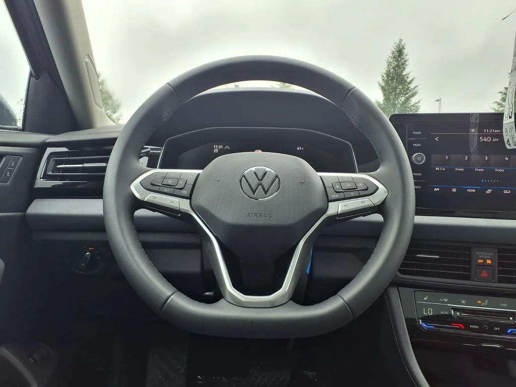 New 2026 Platinum Gray Metallic Volkswagen 1.5T SE image 13