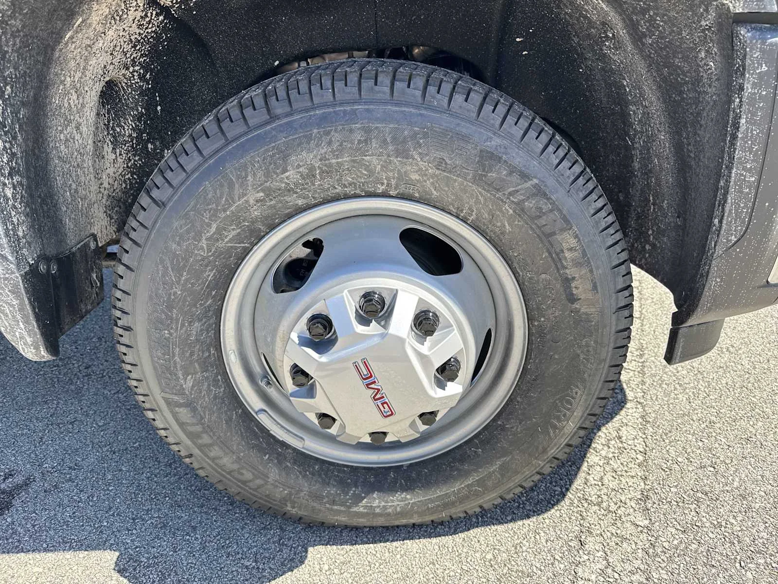 2025 GMC Sierra 3500HD Pro - Photo 30