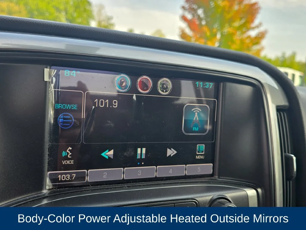 Used 2015 TUNGSTEN METALLIC Chevrolet LT image 30