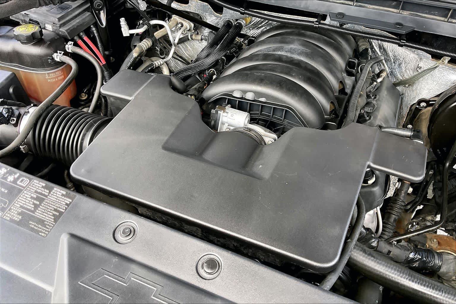Used 2018 Black Chevrolet LT image 30