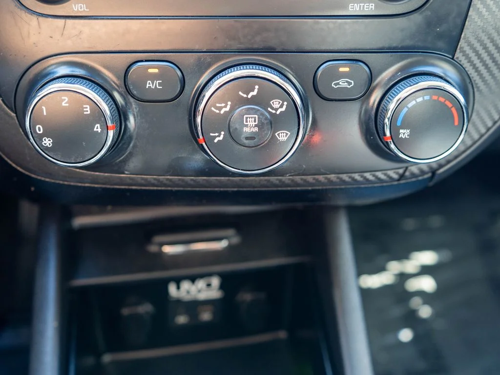Used 2014 Blue Kia EX image 23