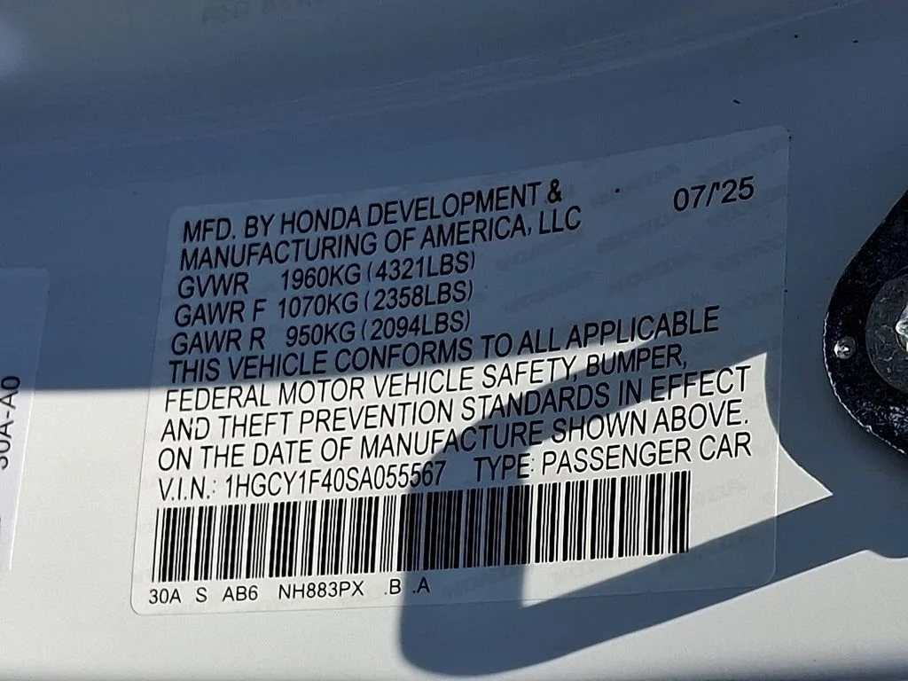 Certified Used 2025 Platinum White Pearl Honda SE image 28