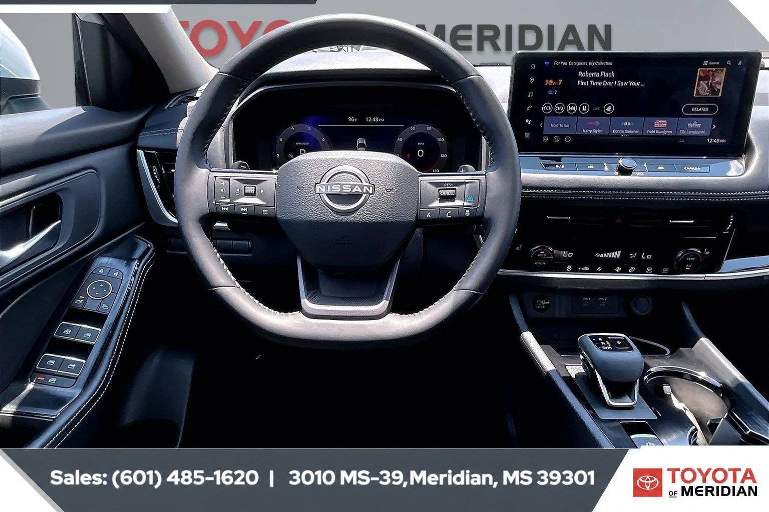Used 2026 Everest White Pearl Tricoat Nissan SL image 5