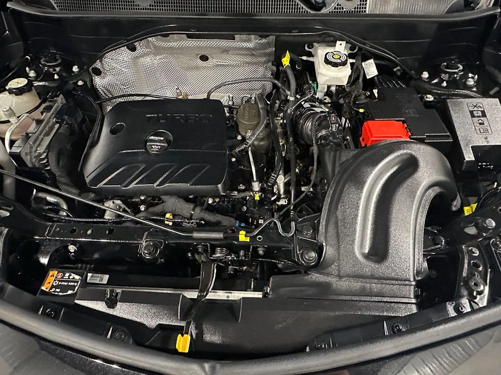 Used 2021 Black Buick Select image 39