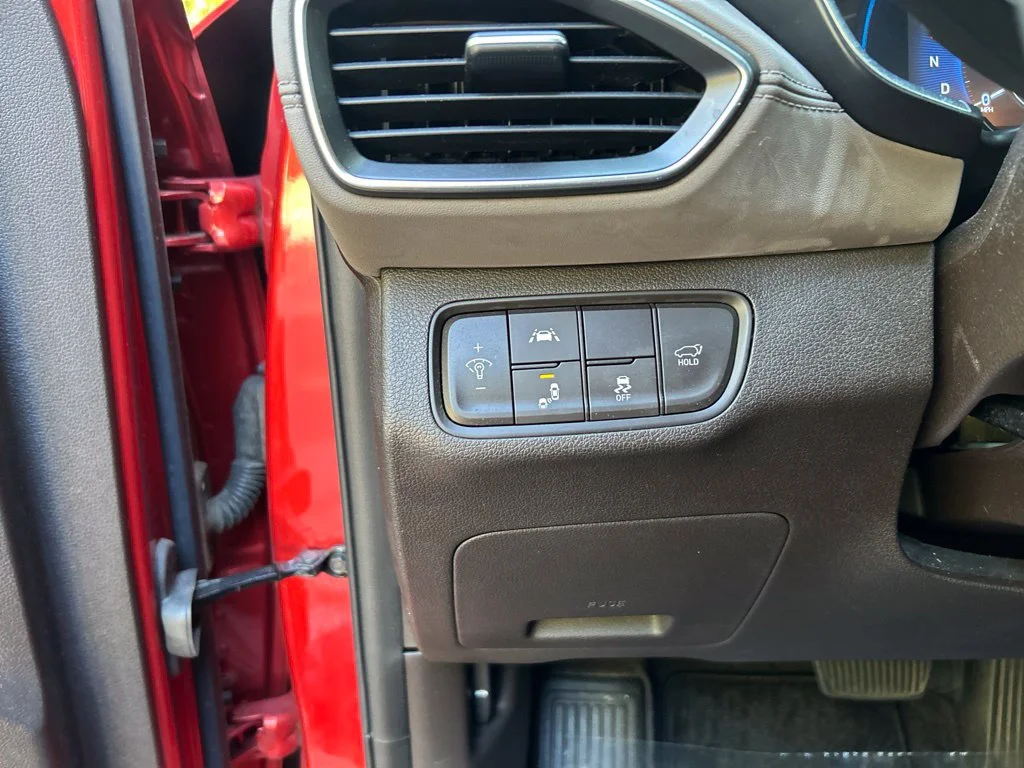 Used 2019 Orange Hyundai SEL Plus image 24
