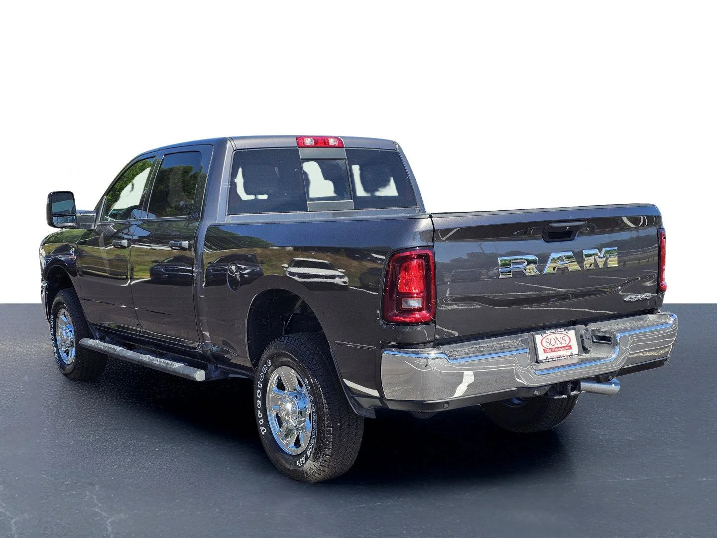 New 2026 Granite Crystal Metallic Clearcoat Ram Tradesman image 13