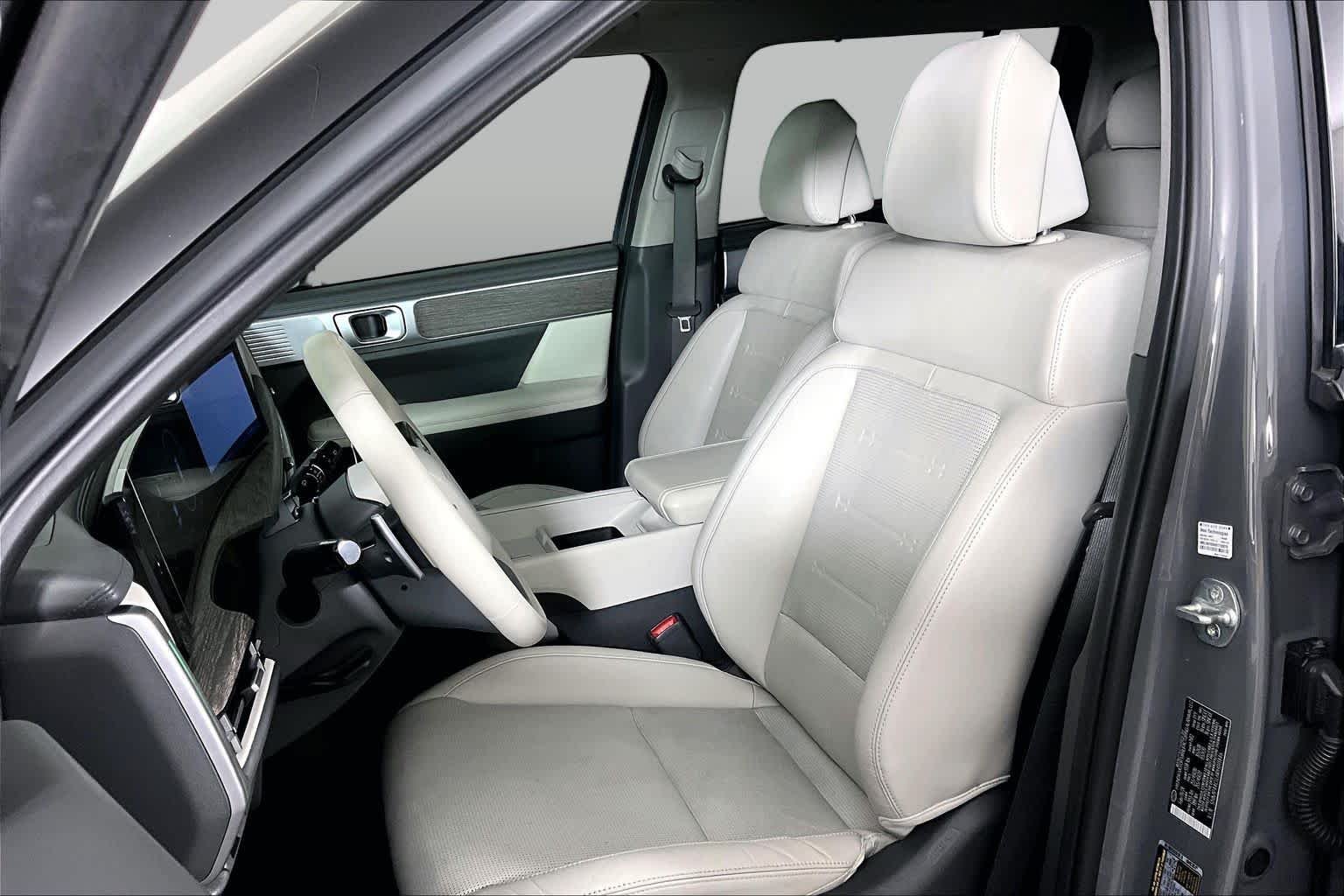 Used 2024 Hampton Gray Hyundai Limited image 15