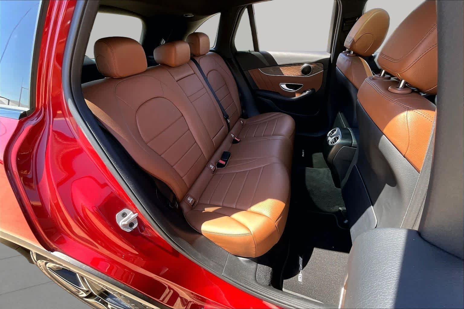 Used 2021 designo Cardinal Red Metallic Mercedes-Benz GLC 300 image 19