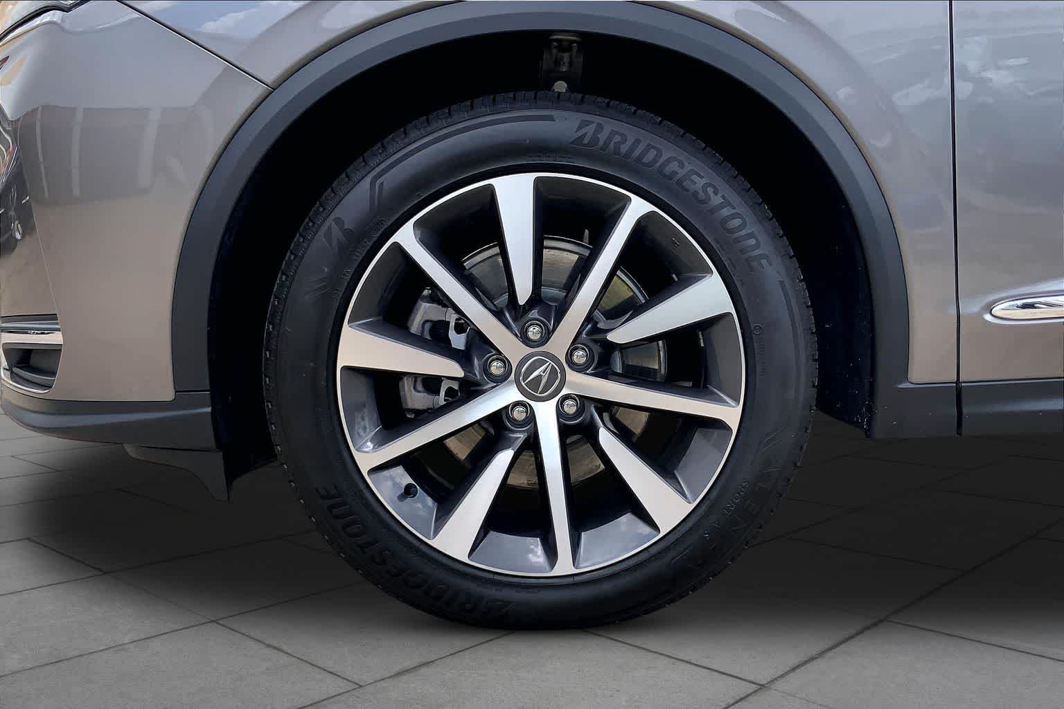 Used 2026 Liquid Carbon Metallic Acura w/Technology Package image 10
