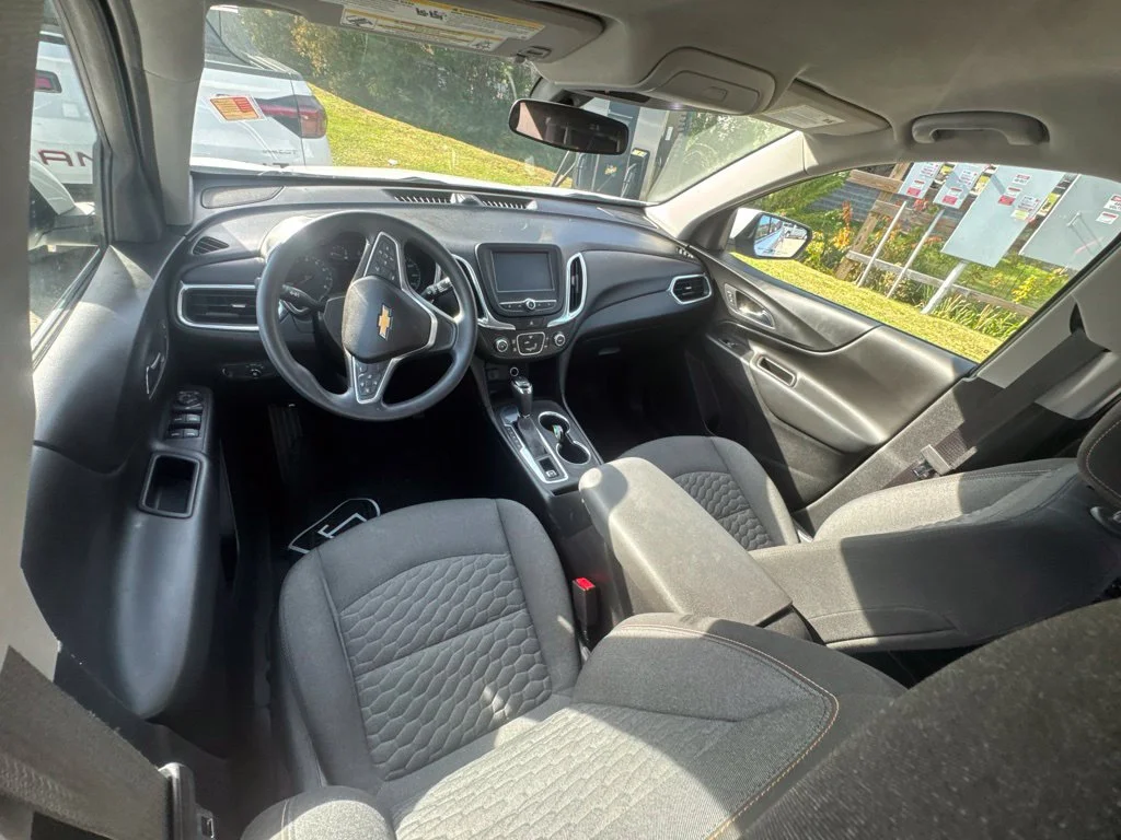 Used 2018 White Chevrolet LT image 10