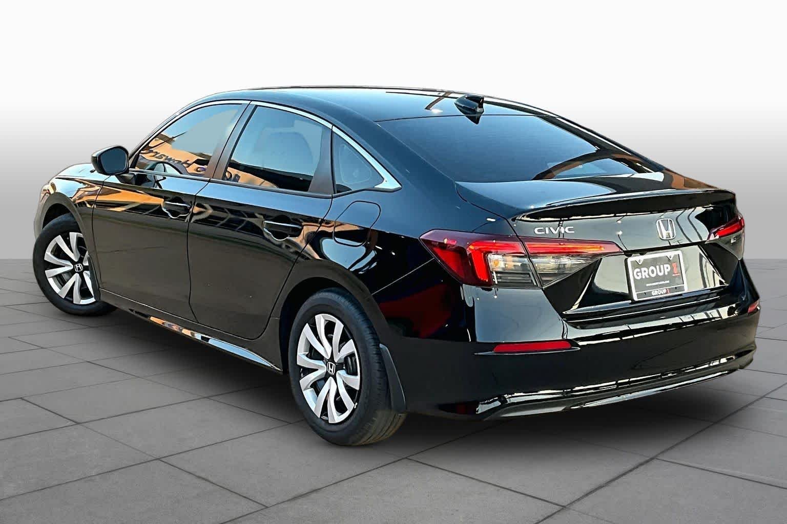 Certified Used 2025 Crystal Black Pearl Honda LX image 11