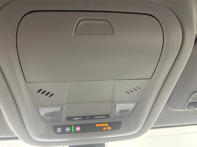 Used 2021 Blue GMC SLE image 39