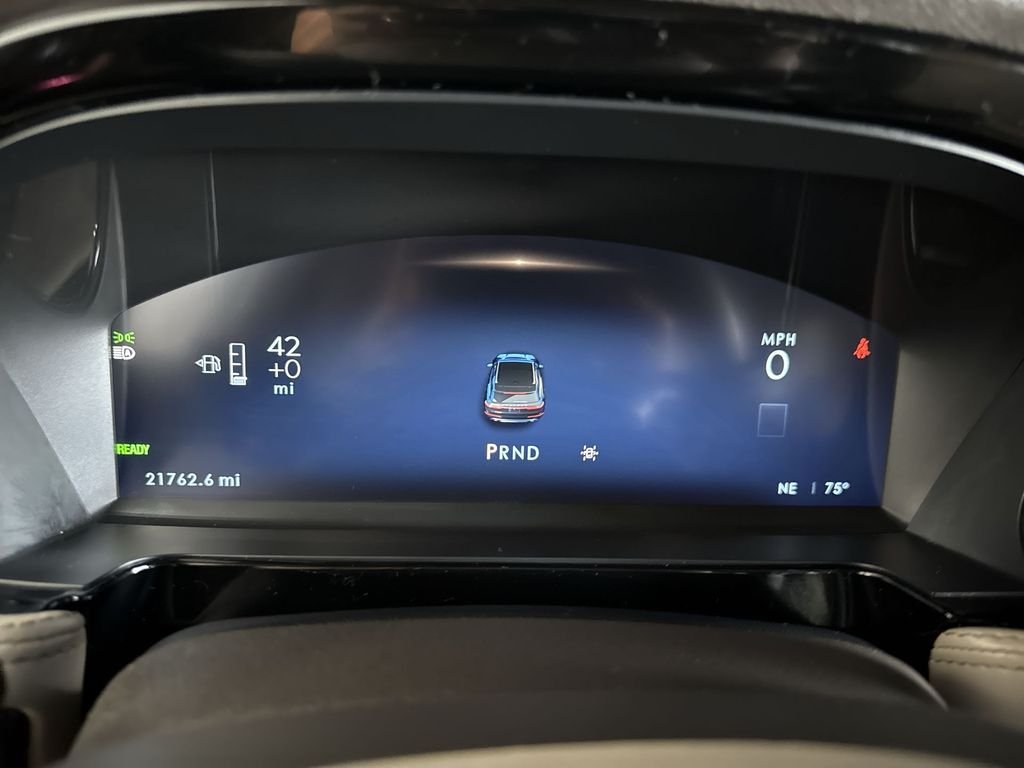 Used 2024 Black Metallic Lincoln Grand Touring image 23