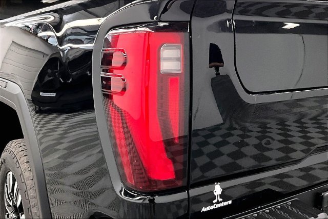 Used 2024 Onyx Black GMC Denali Ultimate image 32