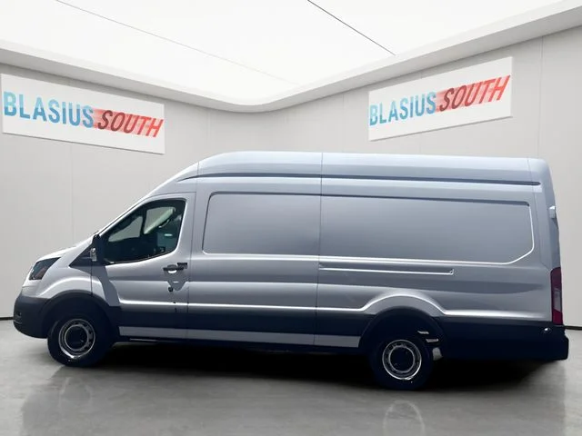Used 2024 White Ford Base image 6