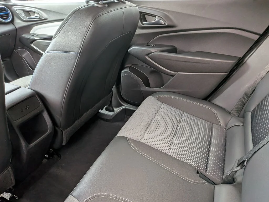 Used 2025 Red Chevrolet LT image 35