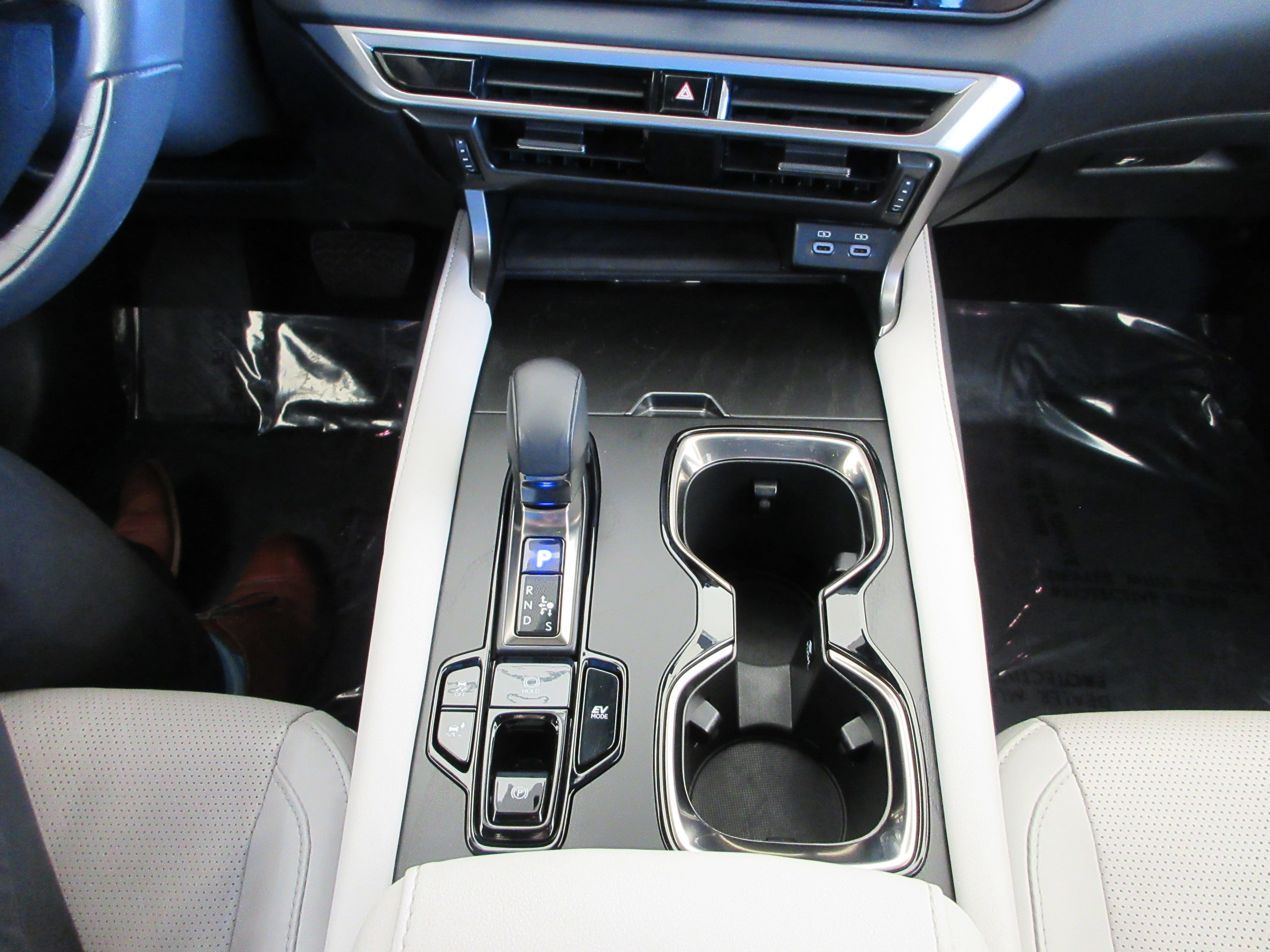 Used 2023 Copper Crest Lexus 350h Premium Plus image 44