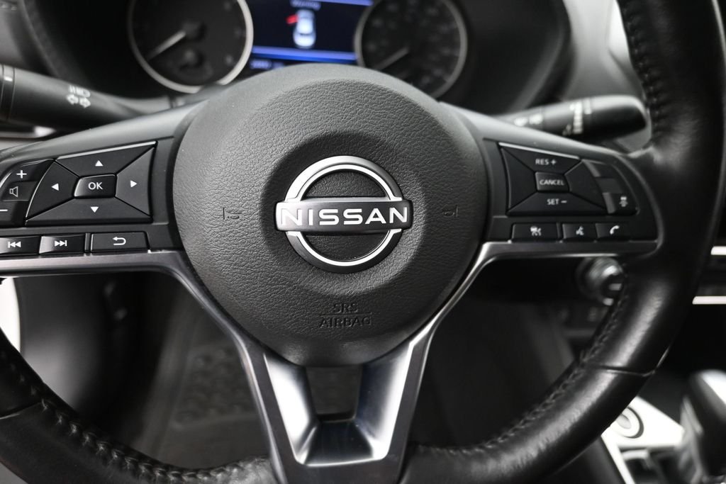 Used 2025 White Nissan SV image 17