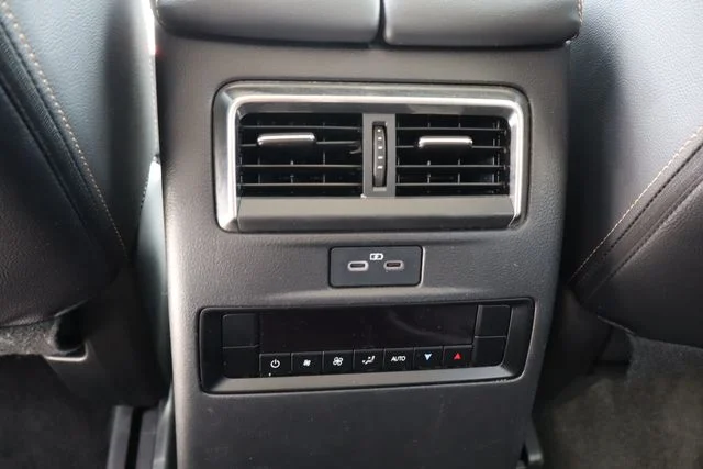 Used 2025 Platinum Mazda 3.3 Turbo Premium image 19