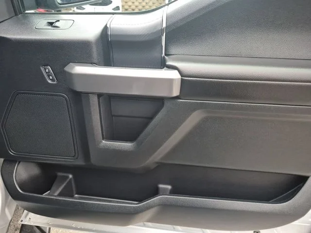 Used 2019 Silver Ford XLT image 33