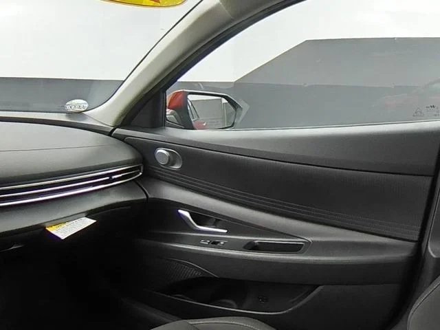 Used 2023 Red Hyundai SEL image 40