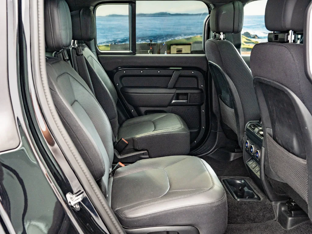 Used 2025 Black Land Rover V8 image 47