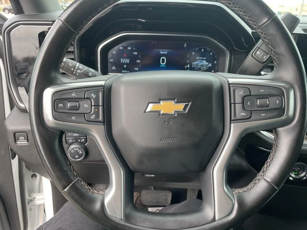 Used 2023 White Chevrolet LT image 23