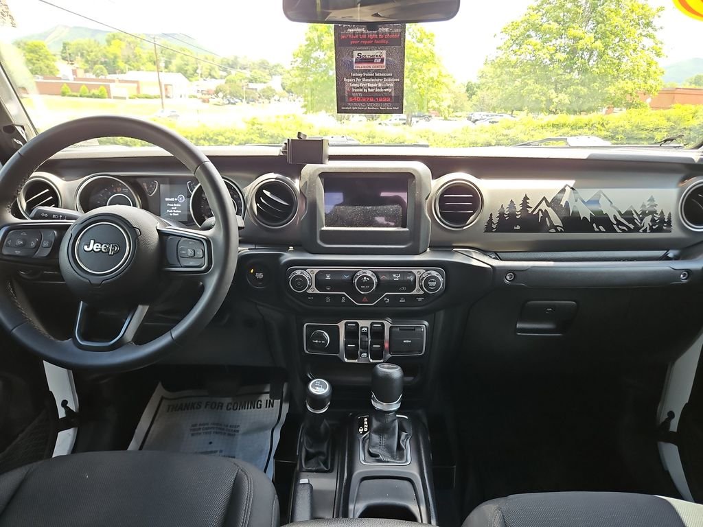 Used 2023 White Jeep Sport S image 13