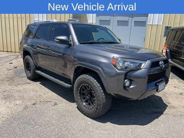 2018 Toyota 4Runner SR5 Premium 4x4 V6's photo