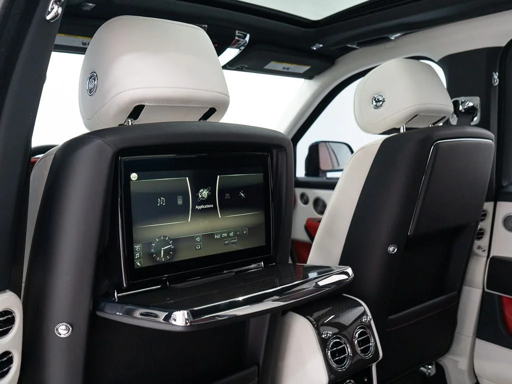 Certified Used 2023 Infinity Black Rolls-Royce Black Badge image 25