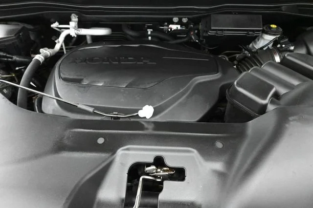 Certified Used 2023 Black Honda EX-L image 35