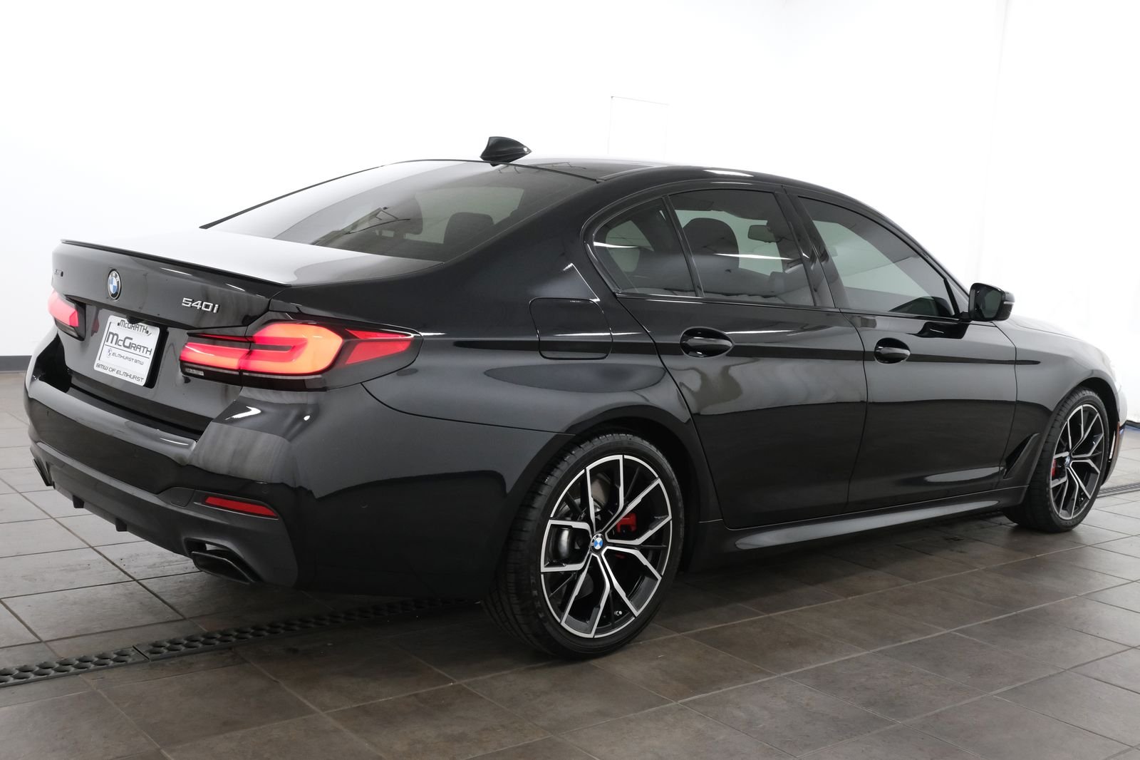 Used 2023 Black Sapphire Metallic BMW 540i xDrive image 6