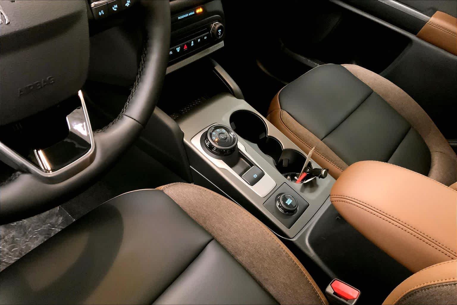 New 2026 Space White Metallic Ford Outer Banks® image 5