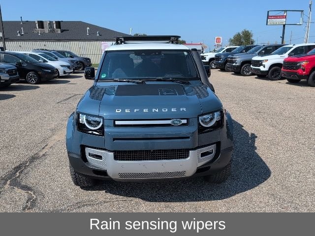 Used 2020 Tasman Blue Metallic Land Rover S image 15