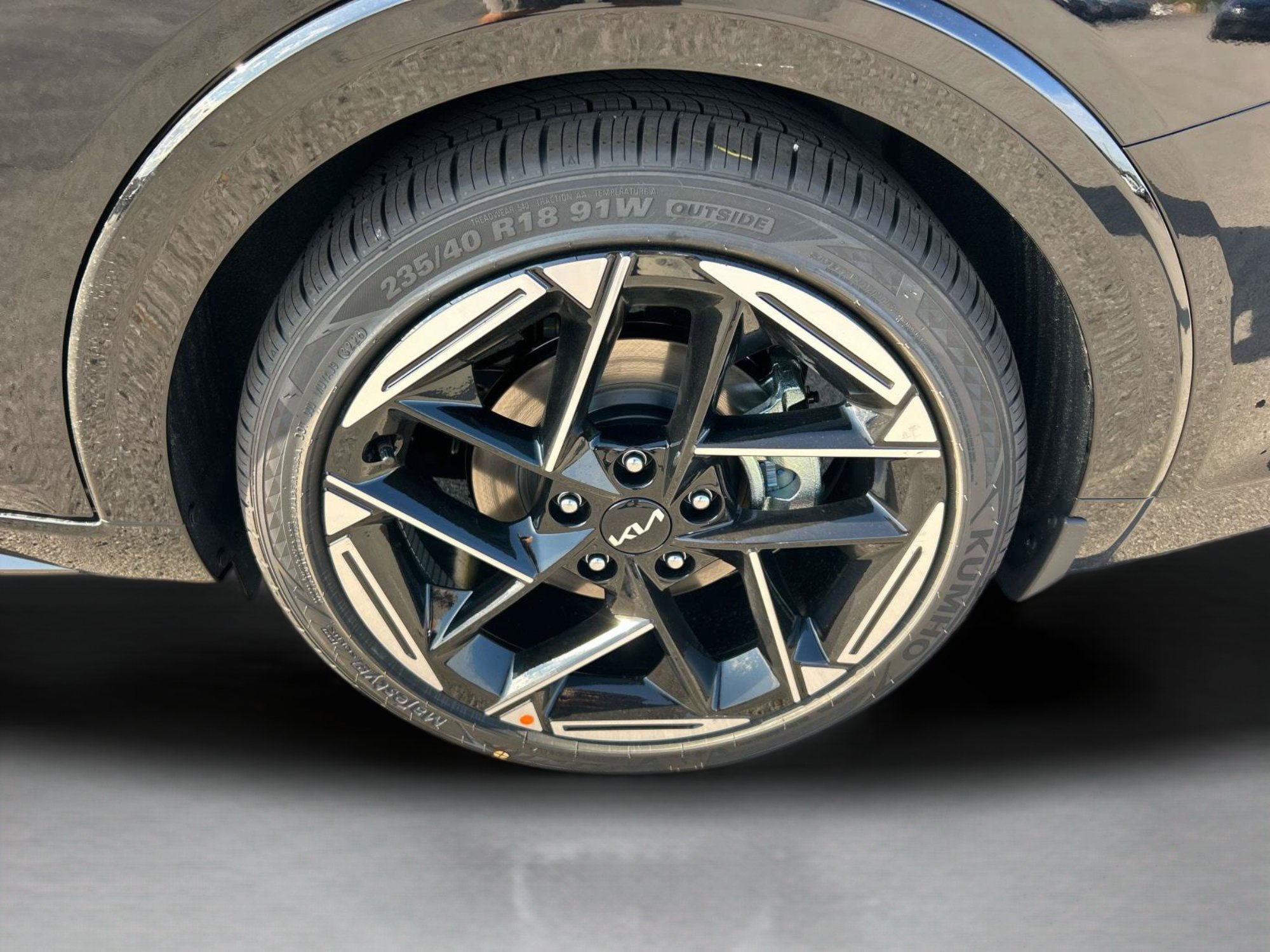 New 2027 Aurora Black Pearl Kia GT-Line image 31