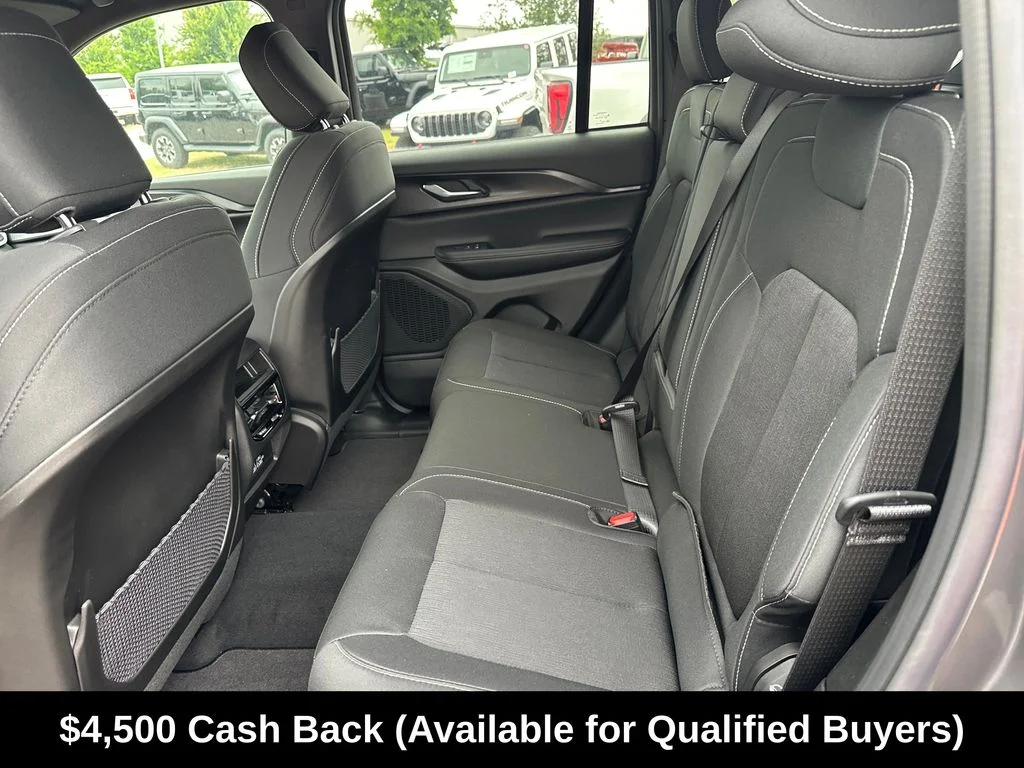 New 2026 Baltic Gray Metallic Clear-Coat Exterior Paint Jeep Laredo image 33