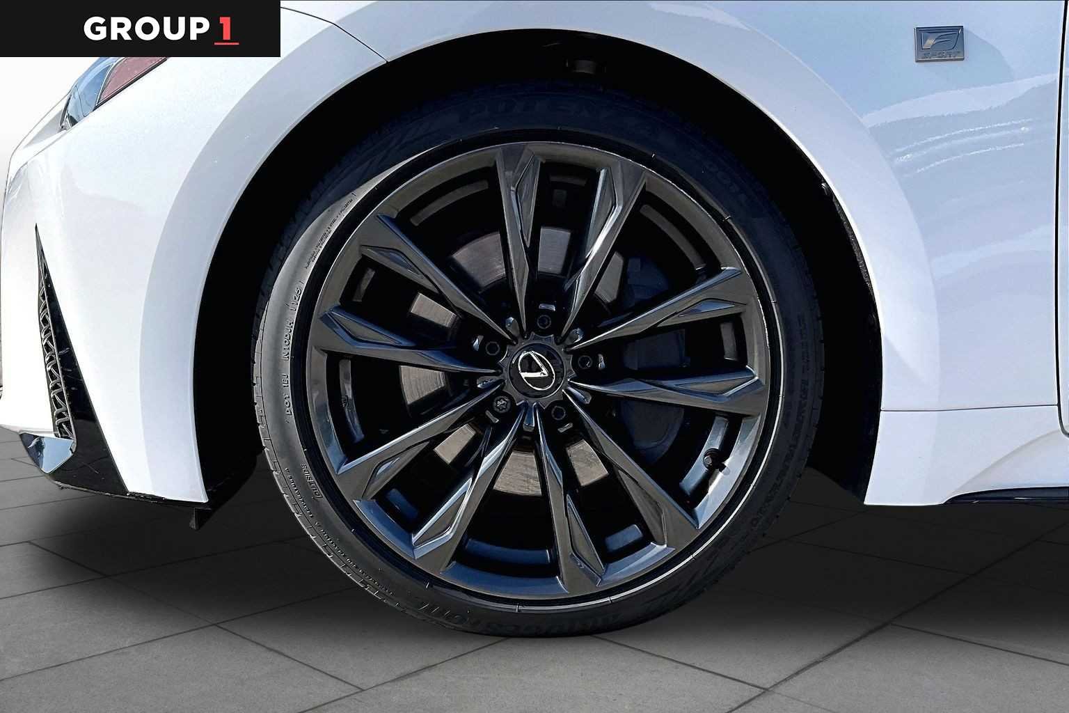 Certified Used 2025 Ultra White Lexus F SPORT Design image 9
