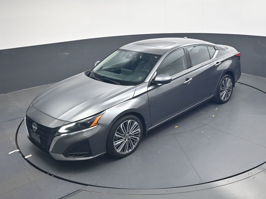 Used 2023 Gray Nissan 2.5 SL image 39