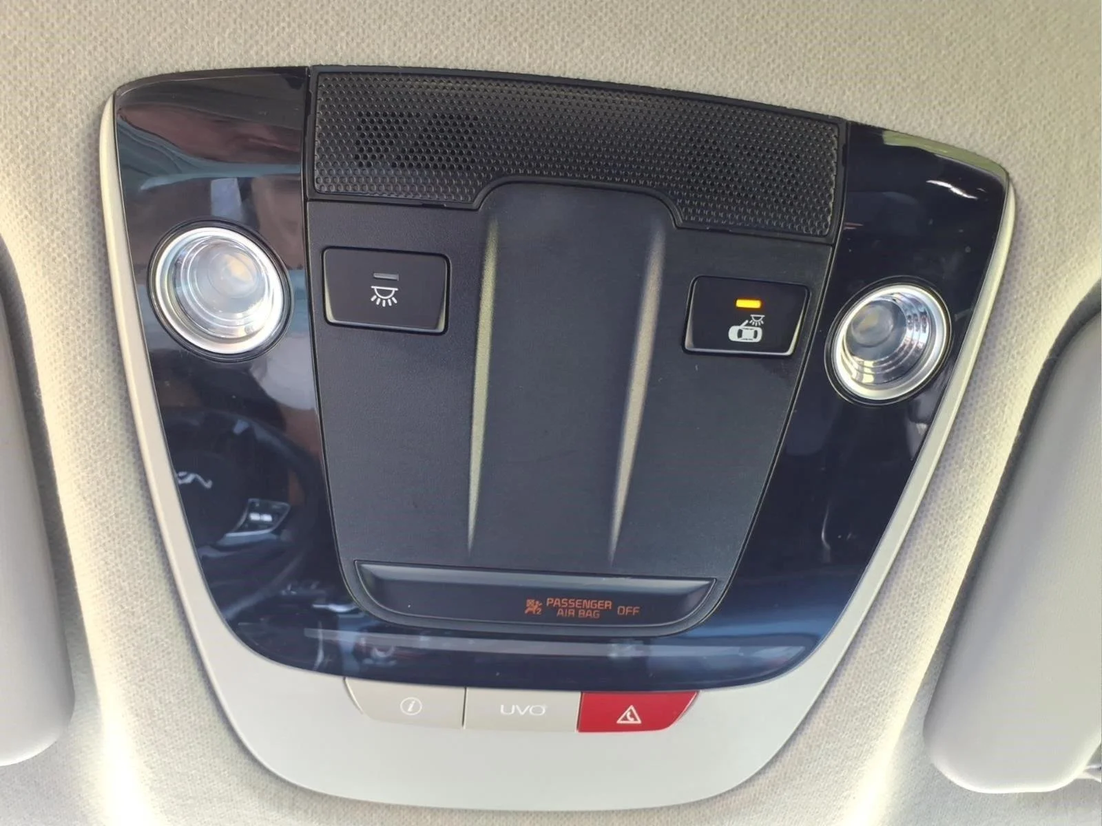 Used 2023 Mars Orange Kia Nightfall image 28