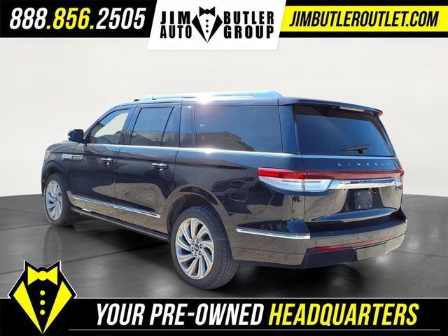 Used 2022 Black Lincoln Reserve L image 2