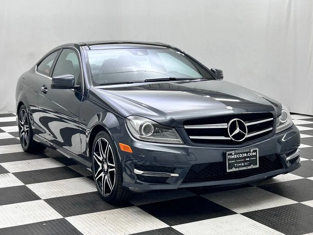 Used 2014 Gray Mercedes-Benz C 350 image 2