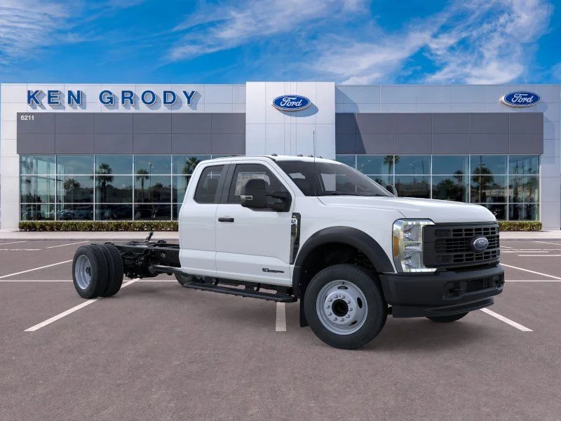 2026 Ford F-450 XL SuperCab 192-In DRW's photo