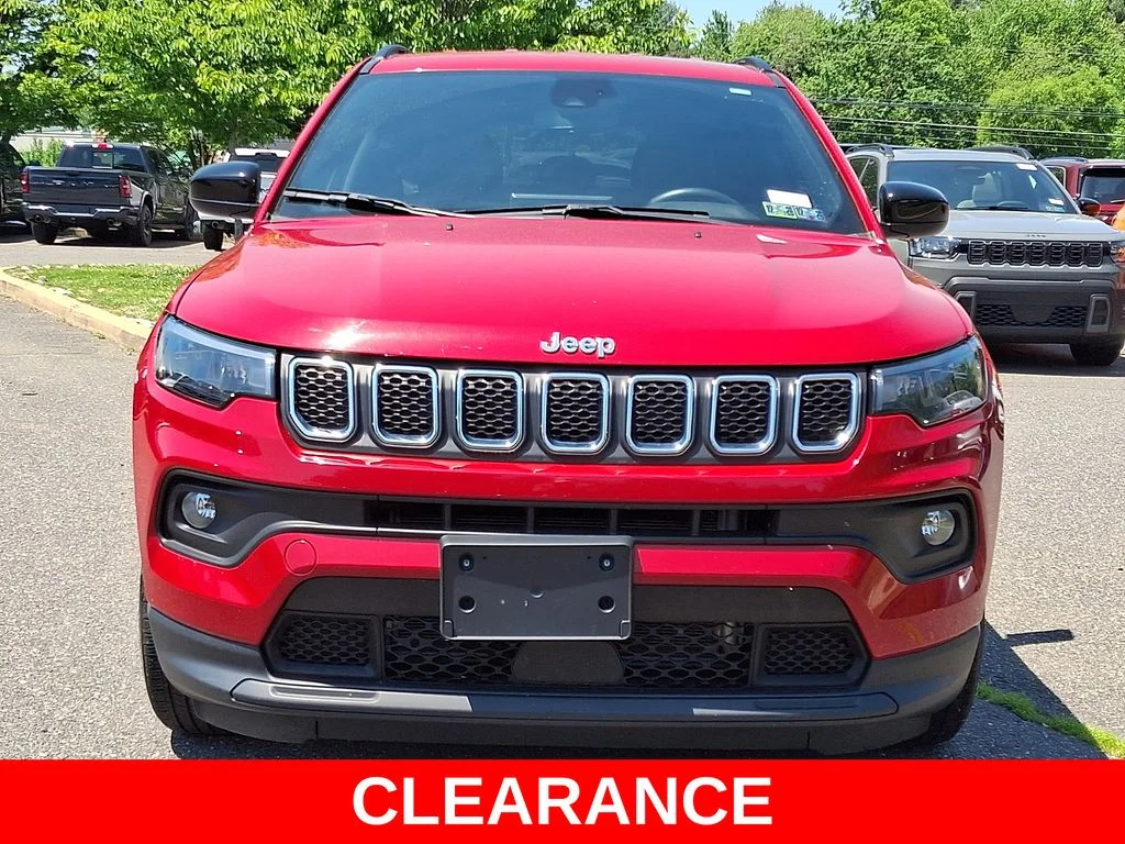 Certified 2024 Jeep Compass Latitude with VIN 3C4NJDBNXRT604786 for sale in Glen Mills, PA