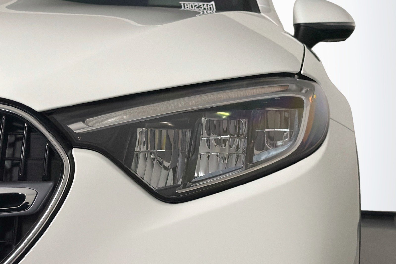 Certified Used 2025 Polar White Mercedes-Benz GLC 300 image 16