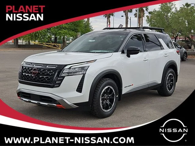 New 2026 Everest White Pearl TriCoat / Super Black Two-tone Nissan Rock Creek® image 1